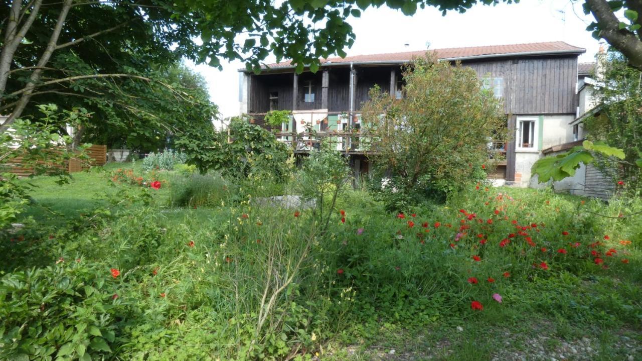 Chatrou Chatelraould-Saint-Louvent Exterior photo